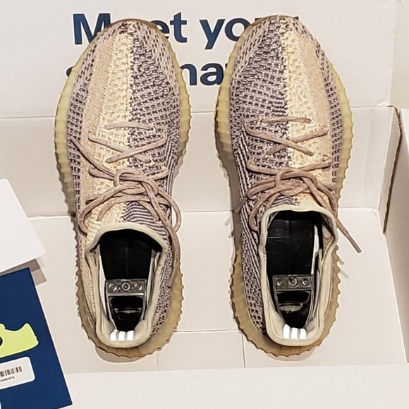 Authentic Adidas 11.5 Yeezy 350 V2 "ASH PEARL" Sneakers W/Tag, Box & Shoe Trees - Picture 2 of 9